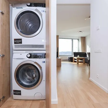 Apartment Sky Park Tower 3, Free Parking And Beautiful Views Pressburg
