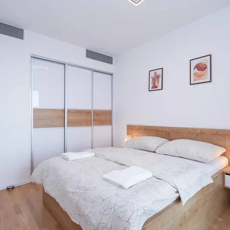 Sky Park Tower 3, Free Parking And Beautiful Views Apartmán *