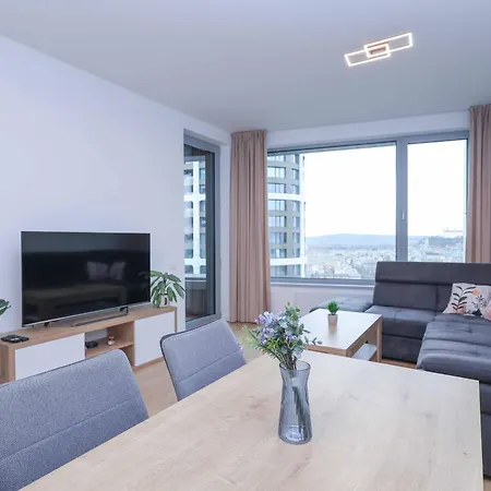 Sky Park Tower 3, Free Parking And Beautiful Views Apartment *
